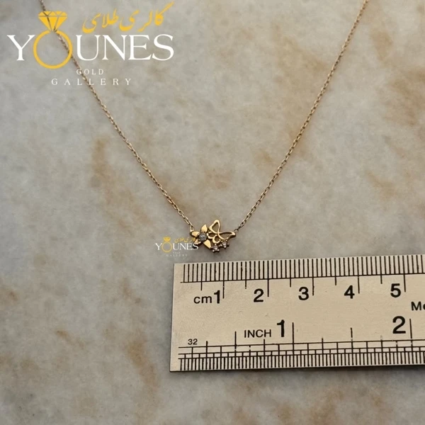 گردنبند گل و پروانه نگینی